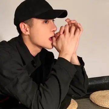 坤宇：