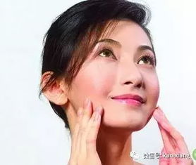 3.唇红齿白