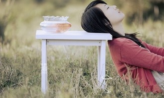 一、  桃花眼面相特征及其象征意义