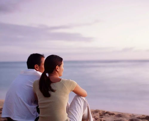 4. 手势配合：双手合十置胸前并默念祈愿语句