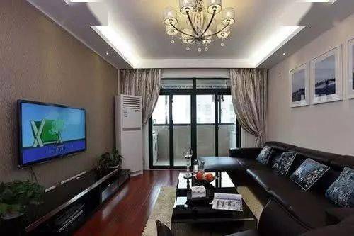 红色饰品与暗红色空调的危害