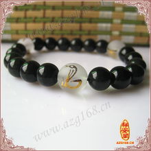 属蛇三合生肖手链和貔貅手链的含义是什么？