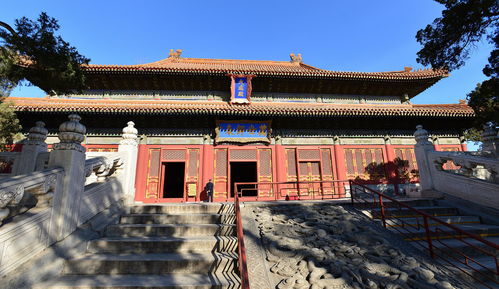 1. 棂星门：天地沟通的象征