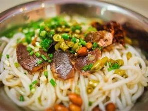 桂林米粉：清晨的味觉信仰，但别去网红店！