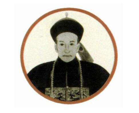 ：和珅官场地位的历史审视与其“风水”隐喻的深层解析