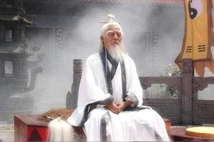 僧人八字和尚八字脚特征有哪些具体表现？