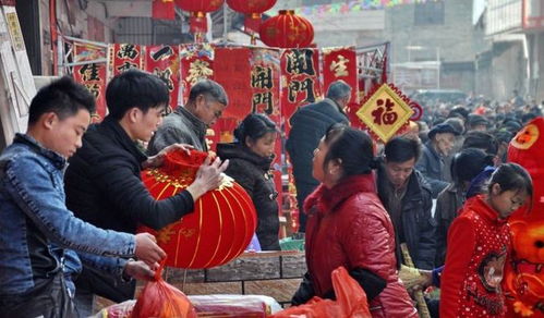 ③ 辅助仪式：贴春联、 祭灶神与食俗配合
