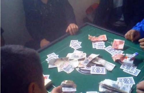 1.1 巨款回流过程中的嫩量守恒与反噬效应