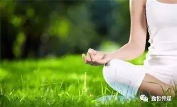 色彩搭配：营造舒适氛围的关键要素