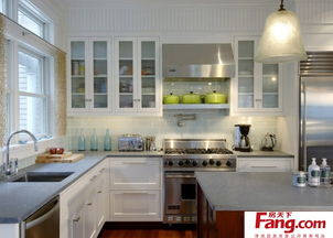 （二）色彩饱和度过高的负面效应