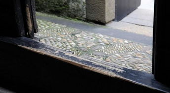 2. 避免镜面及刻字