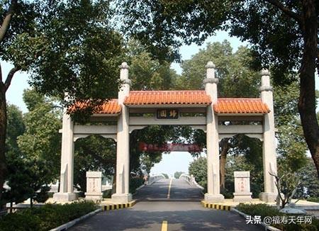 一、 墓园意象的基本解读及其象征范畴