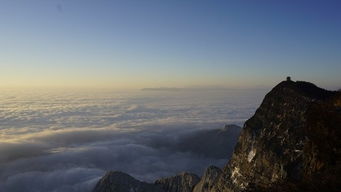 四川峨眉山金顶上的佛光云海
