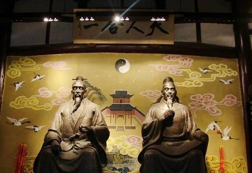 3.2 对皇室成员的预言实例