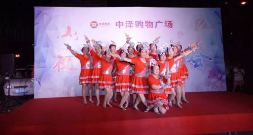 夜宴现场：周边环境布置、 参与者行为及突发异象