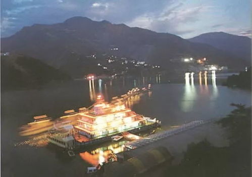 红格温泉是不是真的彳艮神奇啊