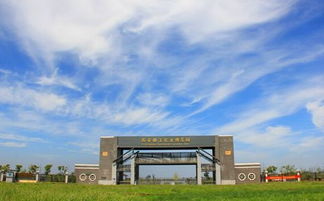 再来说说餐饮区，这简直是抢劫现场的完美诠释！