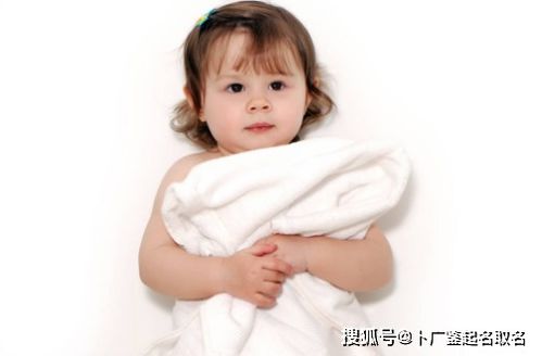 五、 改名案例：从普通到惊艳，只差一个“噪音”按钮！