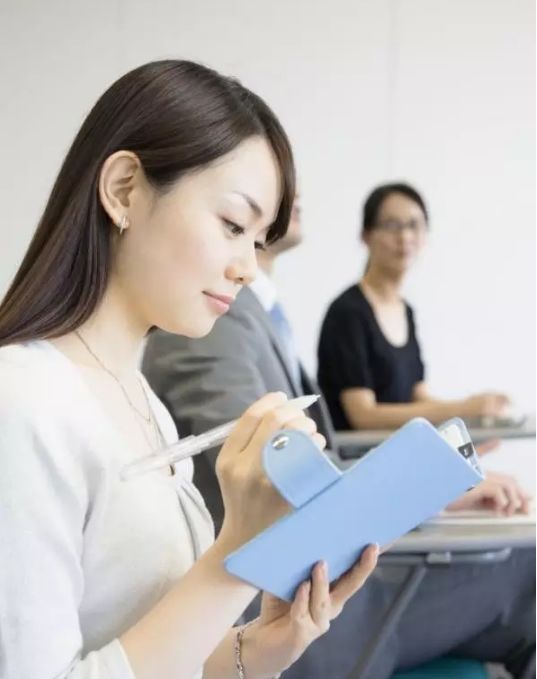 二、怎么起一个职场清新昵称？