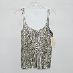 1. 上衣层次乱七八糟