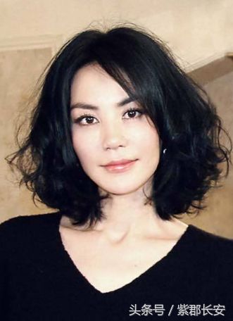 （一）时尚界的象征——凯特·莫斯