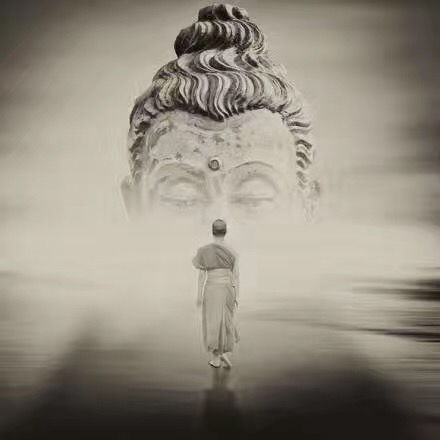 ：关于掩面佛牌灵性力量的双重性审视