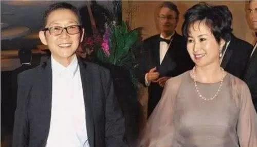 赌王大房面相特征及何超琼是否为其所生？