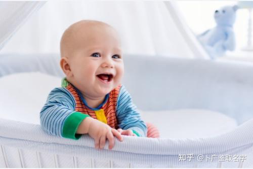 1. 拆字取名：寓意深刻且易于发音