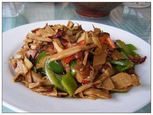 生肖虎：勇猛霸气 彰显饭店的豪情与大气