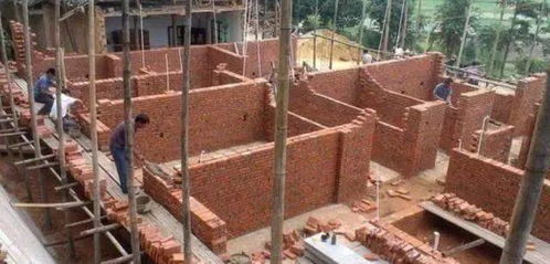 1. 地基形状宜长方形为主