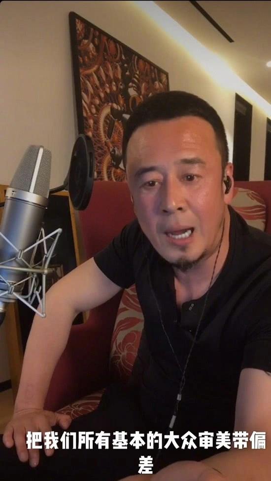 杨坤在2026年的艺名配对是真名还是艺名？