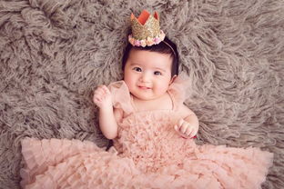 属蛇女孩起名，用带飞燕的字，对宝宝好吗？