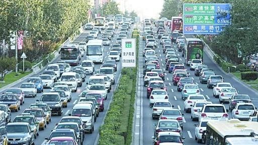 ：关于2025年2月18日是否为出行吉日之初步探讨