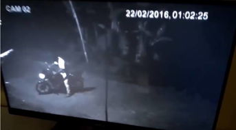 ：寂静小镇的异象与初始感知