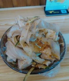 一、  阴阳五行视角下的食材与味觉解析