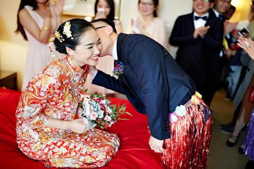 2026年12月适合订婚的日子，女方订婚必需品有哪些？