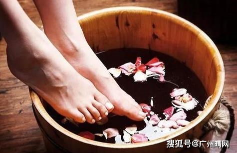 足浴崭新体验：揭秘较小足浴店名字，打造爆款引流！