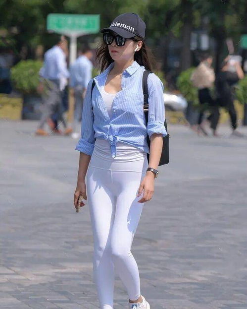 2）书写结构——左右对称， 良好似镜子里的自己