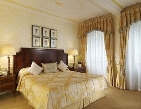 2. 门窗布局与“穿堂煞”的化解机制