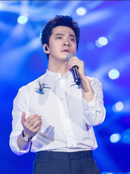 李健八字和三首经典歌曲分别是哪些？