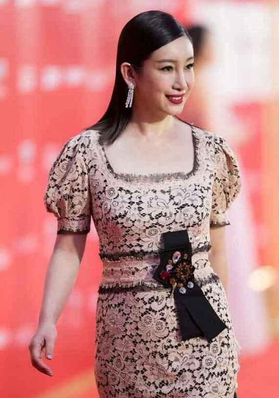 贵妇性格八字命理如何体现高贵气质，打造真正的贵妇风范？