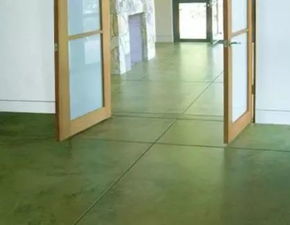 五行相生与家居风水：客厅地板的色彩选择