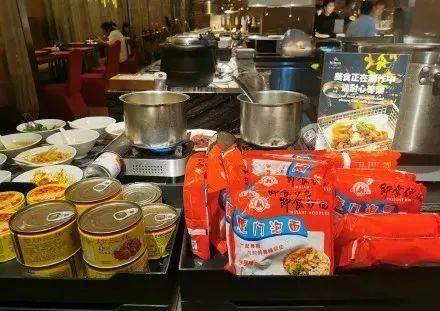 市场洞察：数据背后的故事