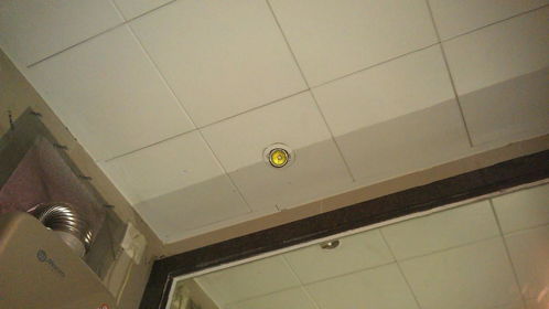 卫生间吊顶损坏会对家中的风水产生什么影响？