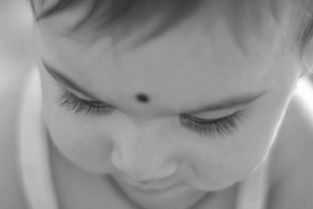 梁佩玲八字姓名如何改写为长尾关键词？