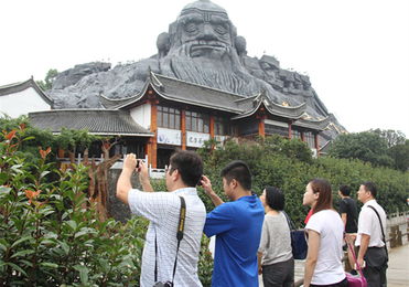 1. “留白园”：设计师的“叛逆”是给你留的“作业”