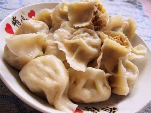一、 探究背景与理论框架