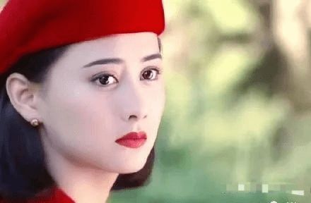 天相丑宫坐命女生婚姻如何？交友宫天相华盖影响大不大？