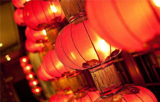 眼似灯笼霸三川指的是哪个生肖？