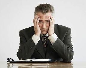 四、  辅助特征的参照作用：眉毛形态与眼神神韵的综合研判